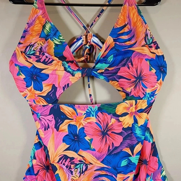 Swimsuit  plus size - Picture 3 of 8